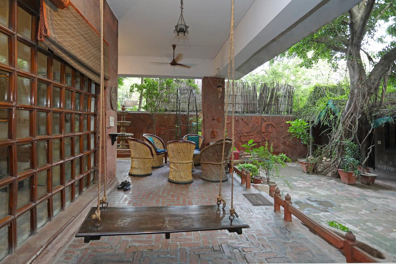 Oyo 1427 Hotel Malhar Haveli Noida Buitenkant foto